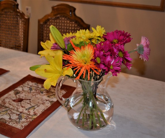 2020 Florida Regional meeting at home of Leigh and Jim Clark; flowers from Pearl Jacks 4